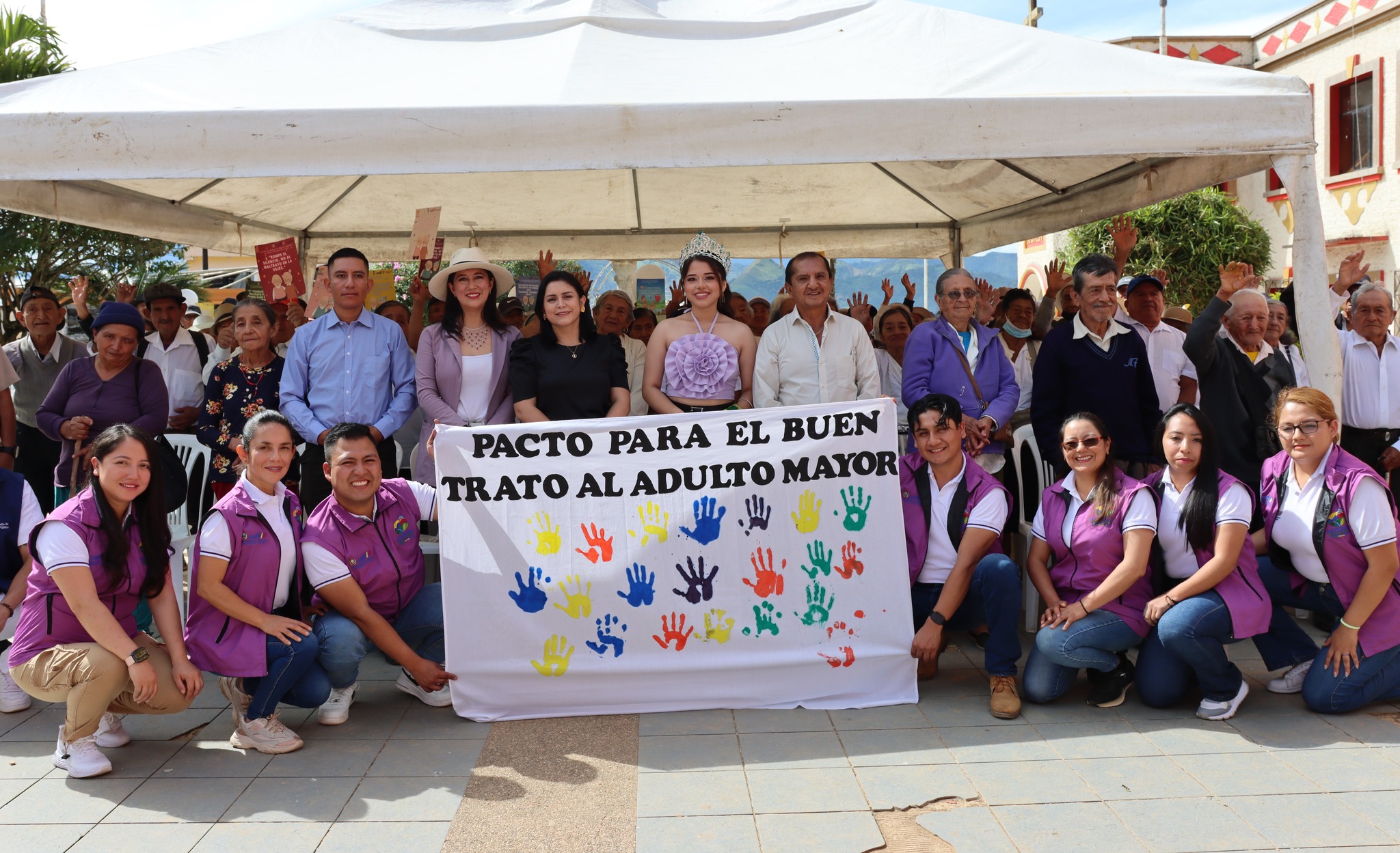 Homenaje a adultos mayores de Chaguarpamba