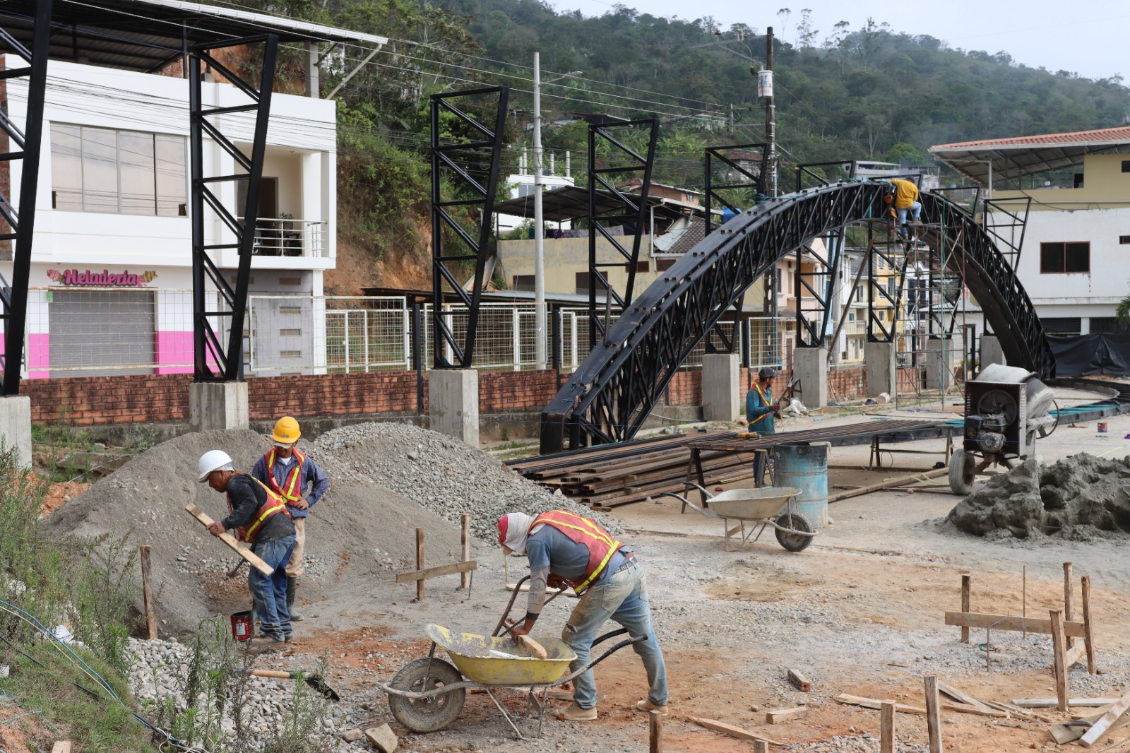 Avanza Construcción de infraestructura deportiva 